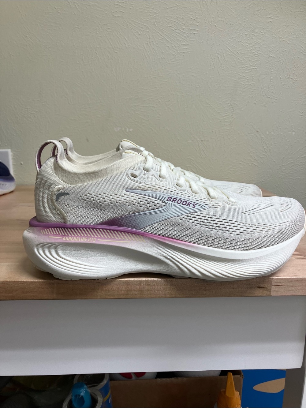 Brooks Women's Adrenaline GTS25